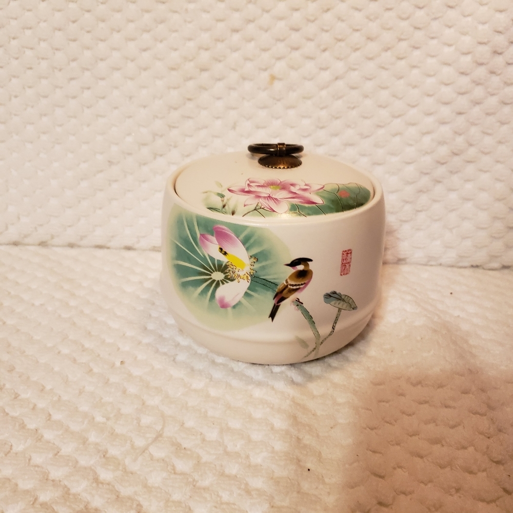 Vintage Asian jar.